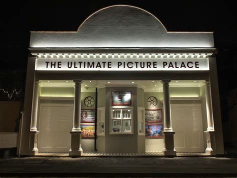 the ultimate picture palace|oxford upp.